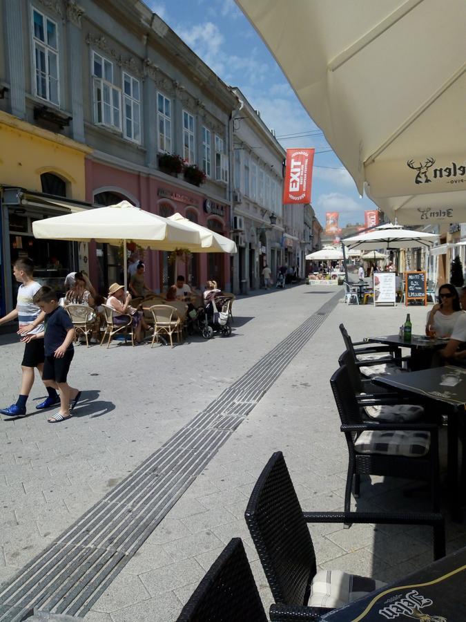 Studio Jolie Apartment Novi Sad Luaran gambar