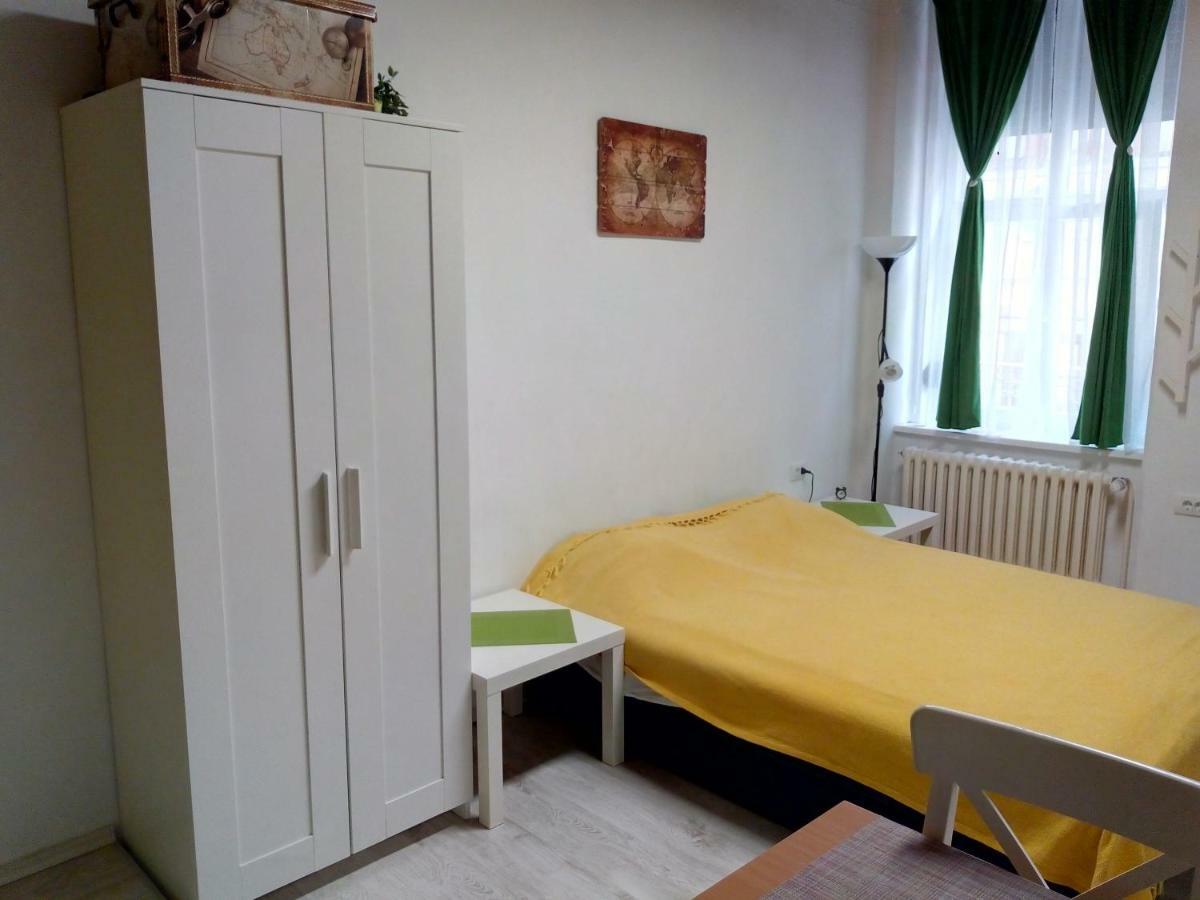 Studio Jolie Apartment Novi Sad Luaran gambar
